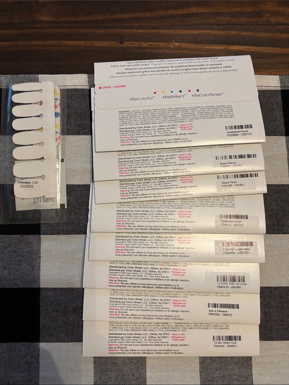 Color street nail strips sealed new lot of 8 Z - Picture 2 of 2
